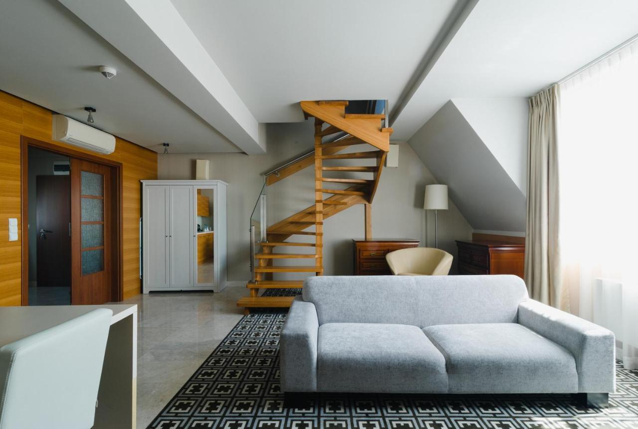 Focus Hotel Premium إيبلاغ المظهر الخارجي الصورة