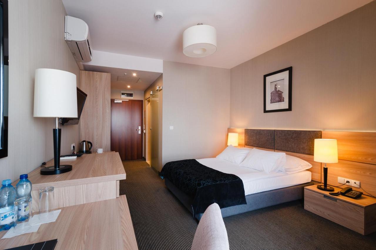 Focus Hotel Premium إيبلاغ المظهر الخارجي الصورة