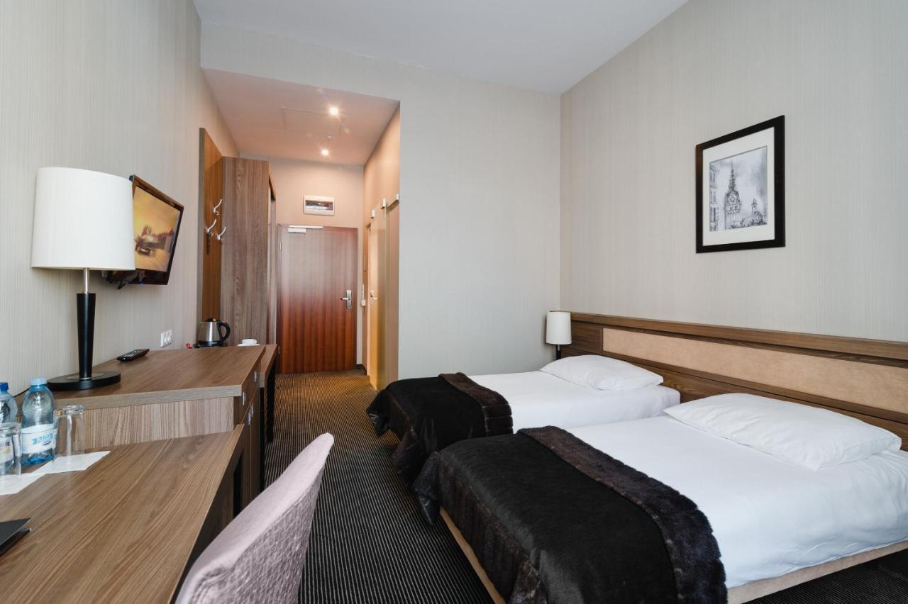 Focus Hotel Premium إيبلاغ المظهر الخارجي الصورة