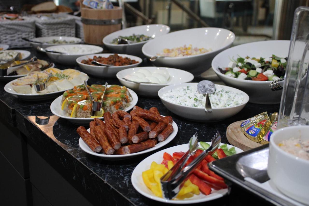 Focus Hotel Premium إيبلاغ المظهر الخارجي الصورة